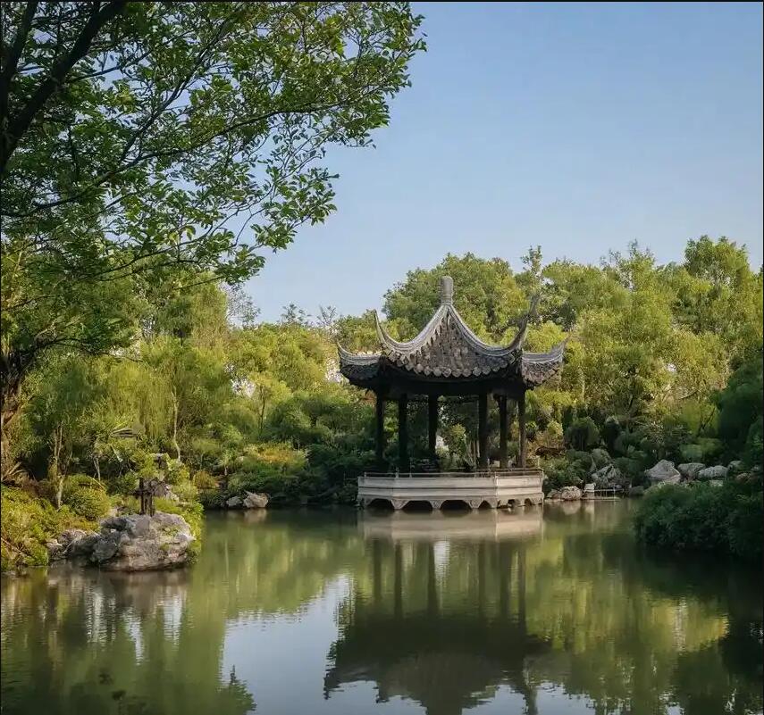 莲花县雨珍培训有限公司